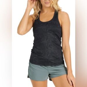 54 -Vuori Women’s Performance Lux Black Camo Tank- Size Small